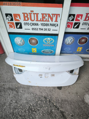 Hyundai Elantra bagaj kapağı orijinal çıkma