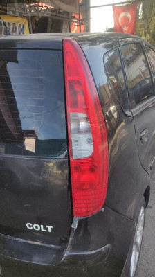 MİTSUBİSHİ COLT SAĞ STOP LAMBASI