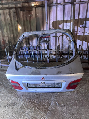 MITSUBISHI CARIZMA BAGAJ KAPAGI MERT OTO