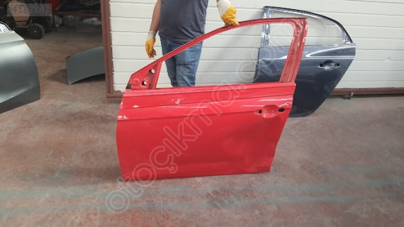 VW POLO 19/24 SOL  ÖN KAPI