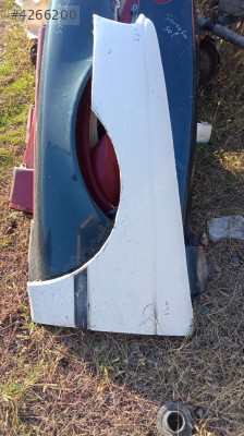 Peugeot 405 sol çamurluk