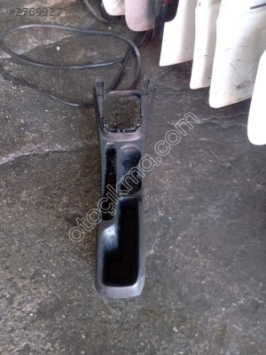 FORD COURİER ORTA KONSOL ORJ ÇIKMA