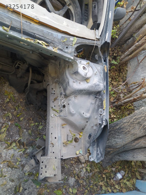 ÇIKMA PEUGEOT 407 SOL ÖN ÇEYREK KUPA KASA