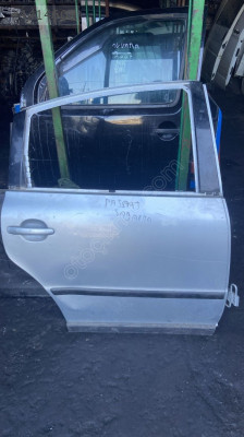 VOLKSWAGEN PASSAT SAĞ ARKA KAPI KONUK OTO