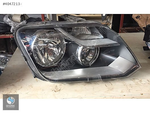 VOLKSWAGEN AMAROK SAĞ FAR ÇIKMA ORJİNAL