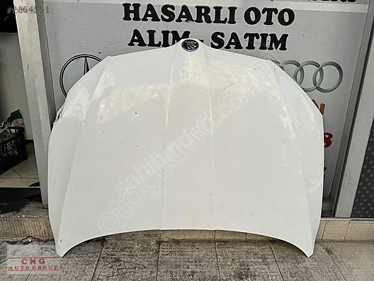 Skoda oktavia 2011 motor kaputu
