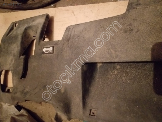 Fiat Tempra Tipo direksiyon alt plastiği
