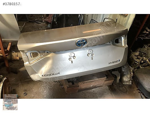 Toyota corolla bagaj kapağı çıkma