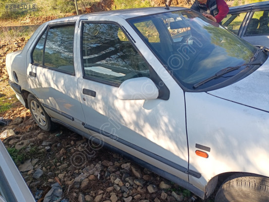 RENAULT RENAULT 19 HATASIZ SAĞ ÖN KAPI