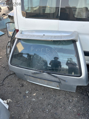 Ford festiva bagaj kapağı