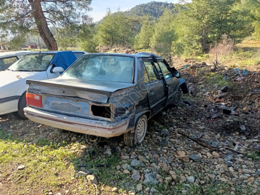 RENAULT R9 YAKIT DEPOSU