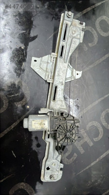 PEUGEOT SOL ARKA CAM KRİKOSU VE PEUGEOT TÜM ÇIKMA PARÇALAR