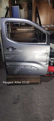 Peugeot Rifter çıkma sağ ön kapı