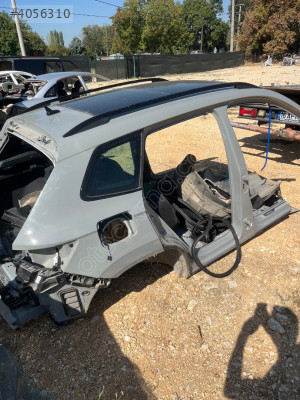 Skoda Karoq Sağ Arka Kelebek Camı