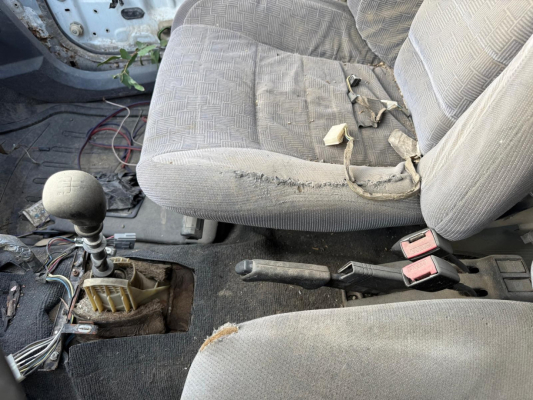 RENAULT 21 EL FREN KOLU , RENAULT 21 EL FRENİ KOLU ORJİNAL ÇIKMA