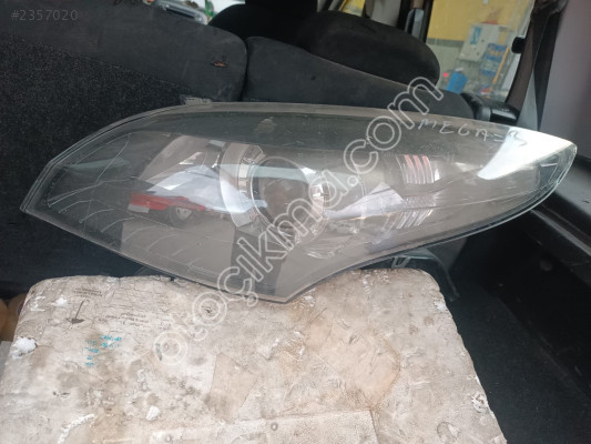 RENAULT MEGANE 3 MERCEKLİ LEDLİ SOL ÖN FAR ÇIKMA