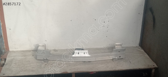 Citroen C4 2020 2024 çıkma ön tampon demiri