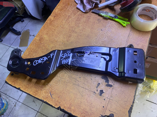 OPEL CORSA F ÖN PANEL SAĞ YAN SIFIR ORJİNAL 9823980280