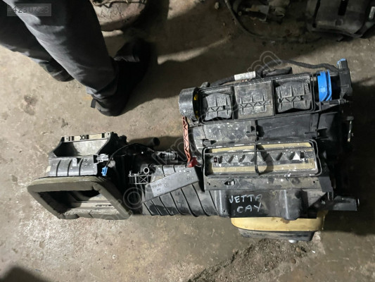 VOLKSWAGEN JETTA CAY KALORİFER KAZANI