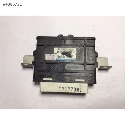 Mitsubishi Pajero Montero Denetleyici MR528637 SS4 X4T71773