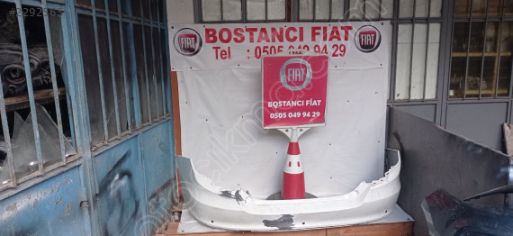 Fiat egea 2025  2023 çıkma arka Tampon