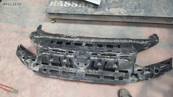 citroen berlingo 23/25  ön tampon ic destek