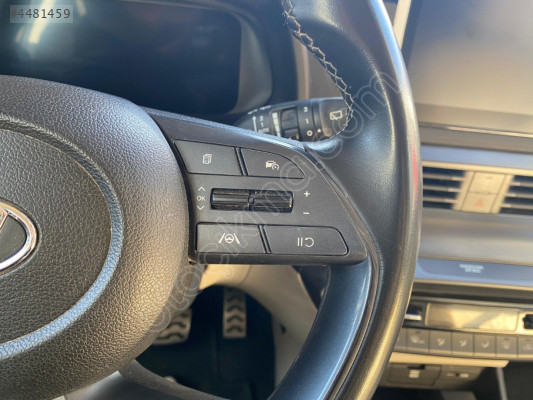 HYUNDAİ BAYON DİREKSİYON TUŞLARI