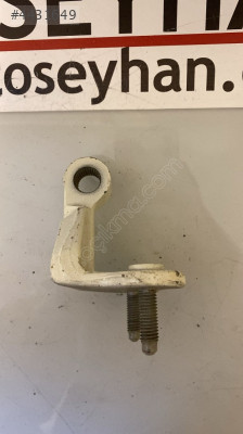 A047058 Mercedes W204 sol ön kapı üst menteşesi