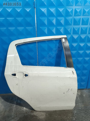 TOYOTA YARİS SAĞ ARKA KAPI 2012/2017
