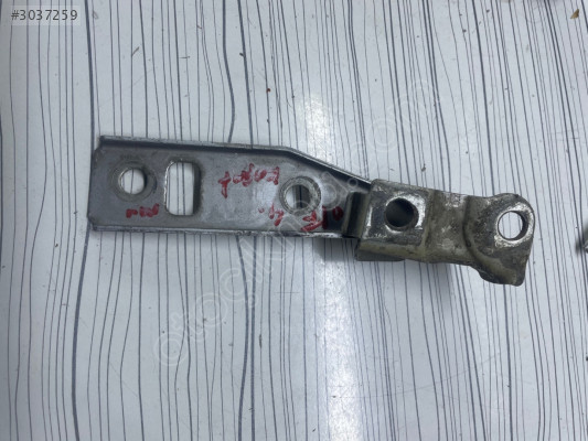 VOLKSWAGEN GOLF 4 KAPUT MENTEŞESİ SÖKME