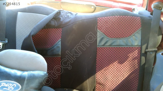 Ford ka arka koltuk çıkma