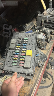 Tempra 2000 motor sigorta kutusu