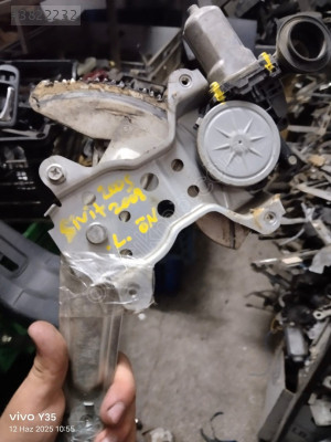 SUZUKİ SWİFT SOL ÖN CAM KRİKOSU 2005-2008-ALKO OTOMOTİV