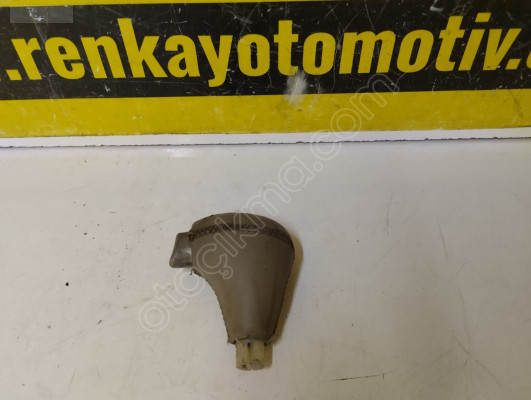RENAULT SCENİC 2 VİTES TOPUZU BEJ RENK ORJ ÇIKMA RENKAY KOCAELİ