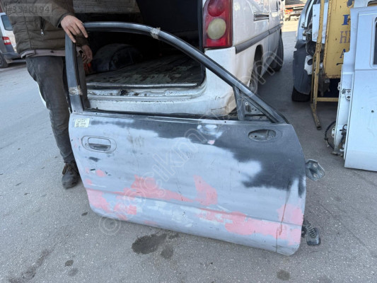 MİTSUBİSHİ CARİSMA SAĞ ÖN KAPI DIŞ AÇMA KOLU 96-03 MODEL