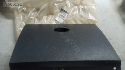 Dacia duster XJD torpido kapak 682527161R