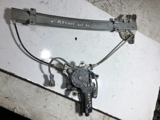 Hyundai Accent 1995-2000 Sol Ön Kapı Cam Krikosu