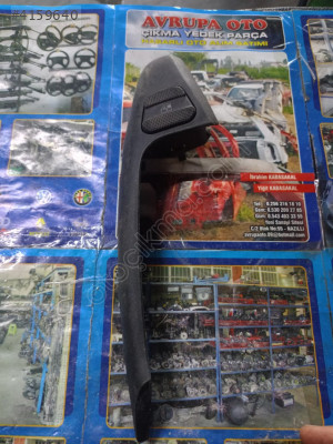 Volkswagen Golf 3 sağ ön cam açma düğmesi ve plastiği