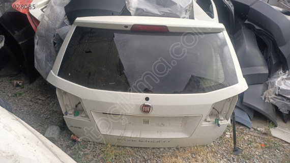 Fiat Freemont Modeli İçin Çıkma Bagaj Kapağı