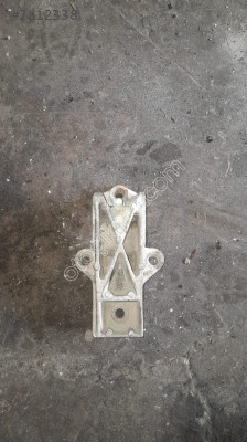 Partner  98 model eski tip 1.9 motor bağlanrı braket destek yedek