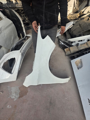 MERCEDES CLA W117 SAĞ ÖN ÇAMURLUK ORJINAL BOYASIZ