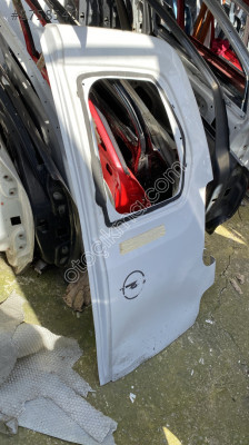 OPEL COMBO E BAGAJ KAPAĞI SAĞ - ÖZIŞIK ÇIKMA PARÇA