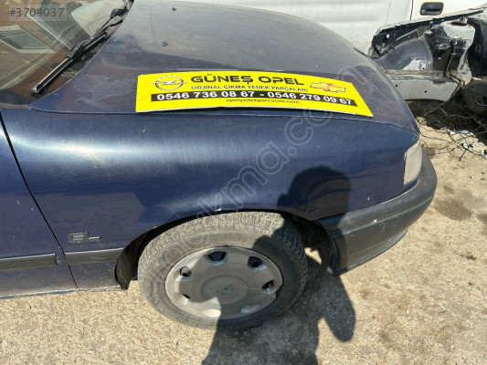 OPEL VECTRA A SAĞ ÖN ÇAMURLUK LACİVERT ORJİNAL GM