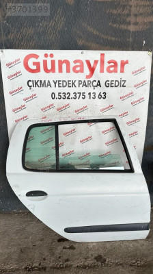 RENAULT MEGANE 1 STW SAĞ ARKA KAPI