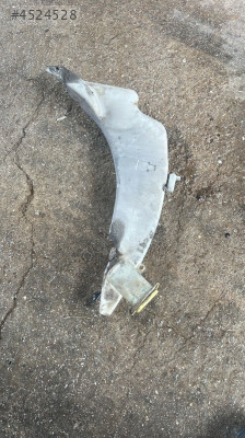 Ford Connet silgeç su deposu