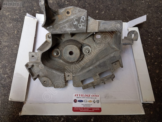 RENO CLİO 1.5 ŞANZIMAN ÜST KULAĞI