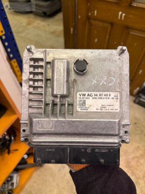 04L 907 445 B Volkswagen Golf Motor Beyini Çıkma Orijinal