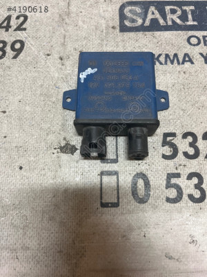 ÇIKMA AUDI 80 431 906 083 A 431906083A RÖLANTİ SABİTLEME MODÜLÜ