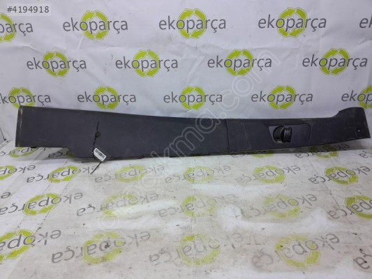 MERCEDES SPRİNTER 2017 2024  SAĞ DİREK KAPAĞI A9076905200