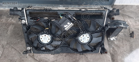 AUDİ A5 RADYATÖR SETİ  ORJINAL HATASIZ ÇIKMA